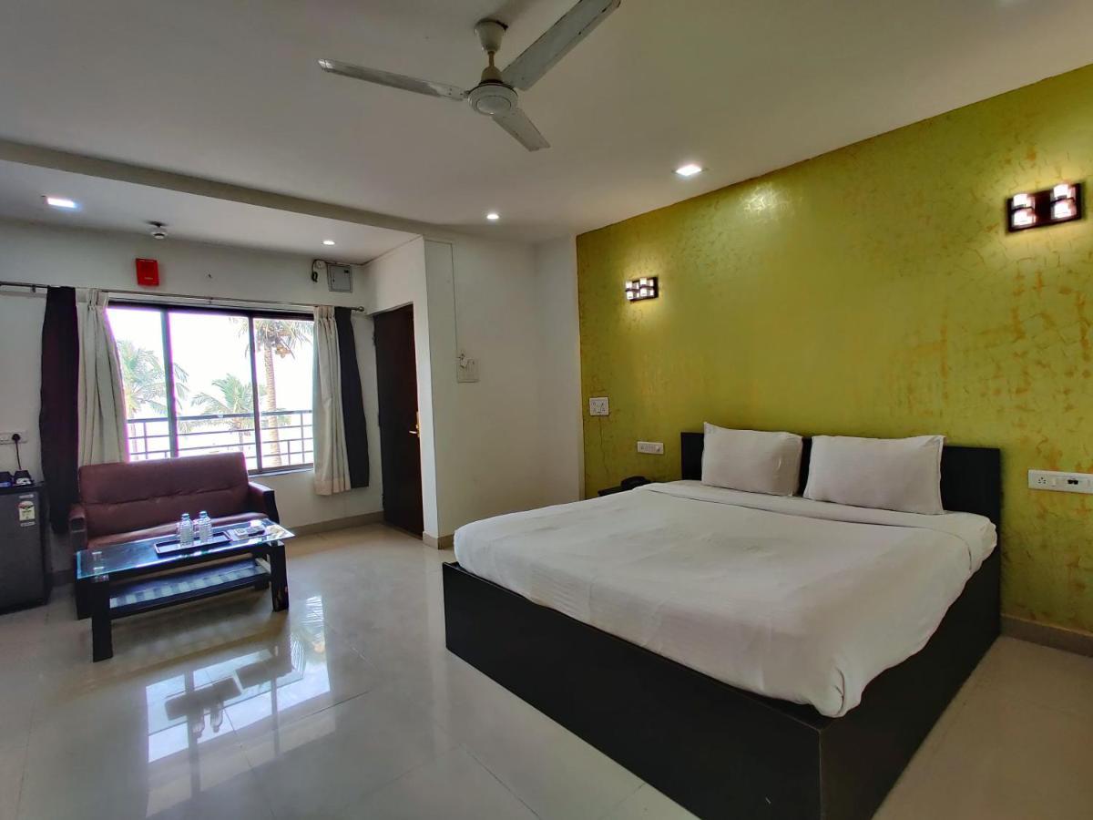 Golden Chariot Hotel Daman Exterior foto