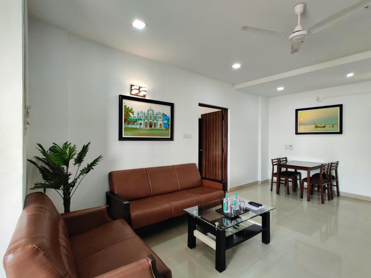 Golden Chariot Hotel Daman Exterior foto
